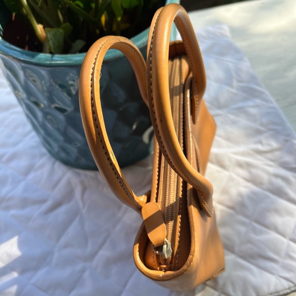 Tod's Tan Mini Leather Bag : USED - Picture 6 of 14